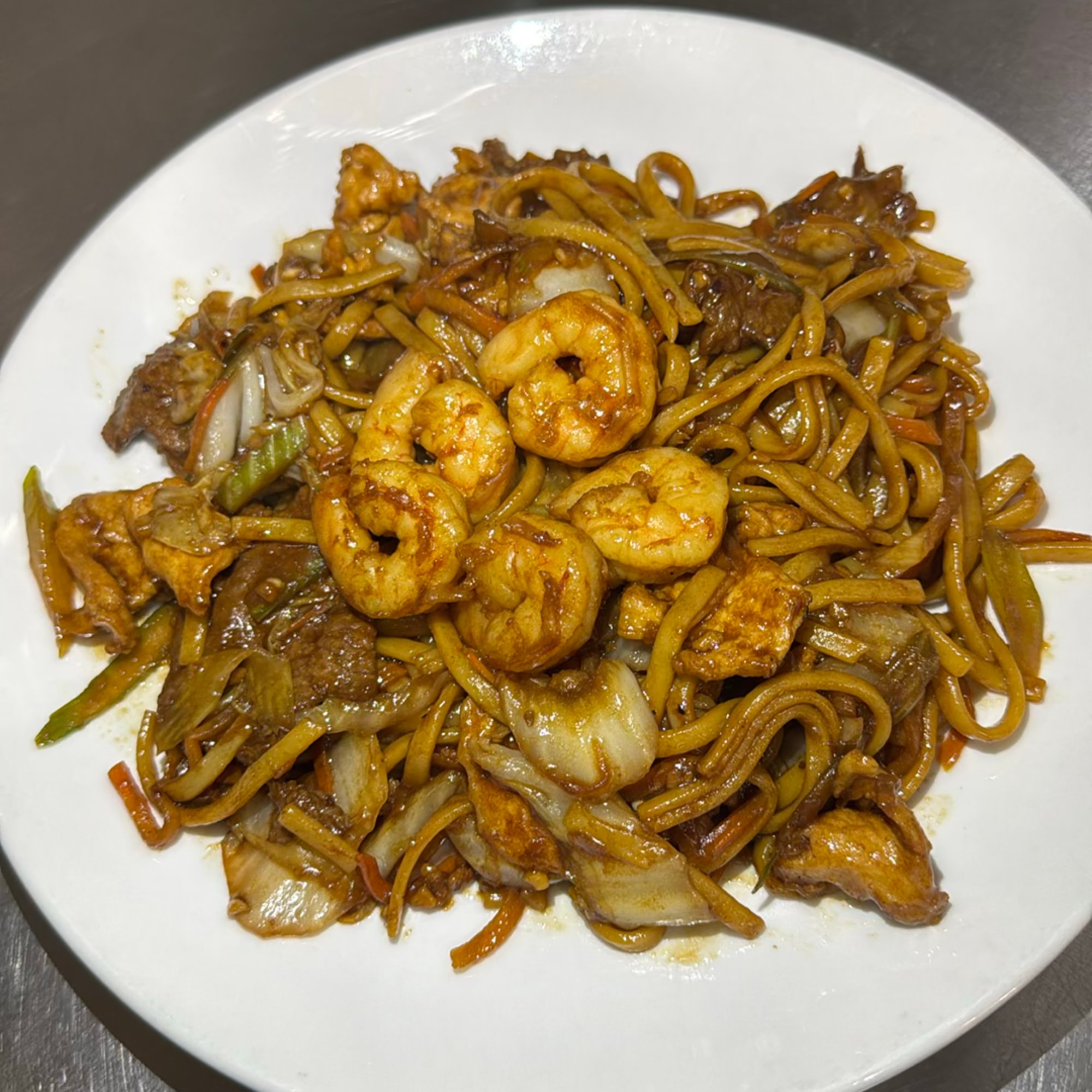House Lo Mein (Chicken, Beef & Shrimp)