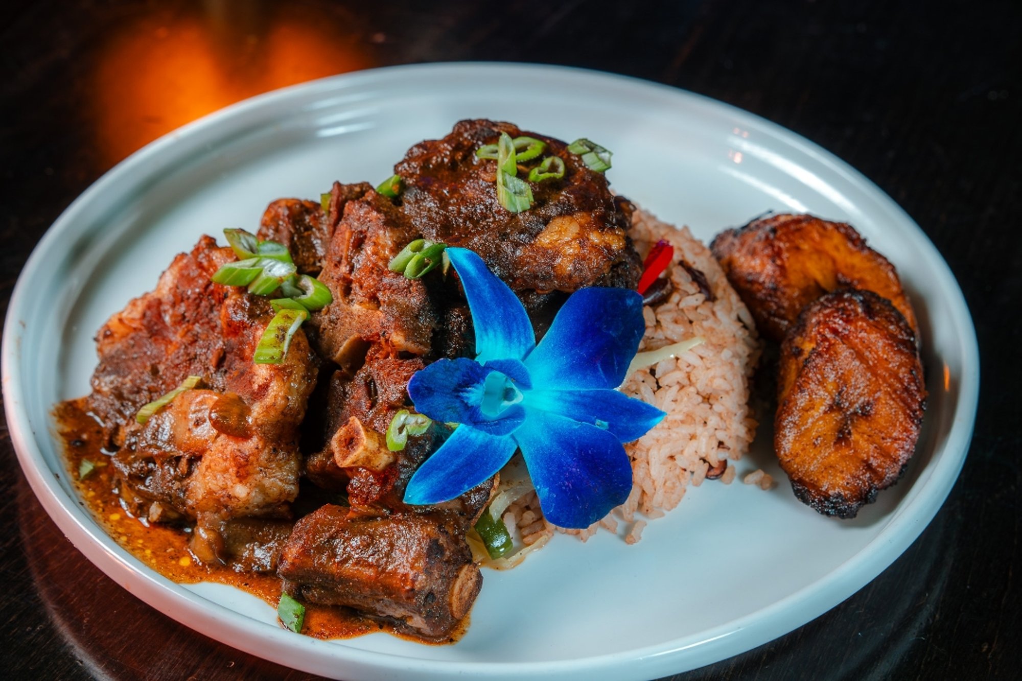 OXTAIL Entree