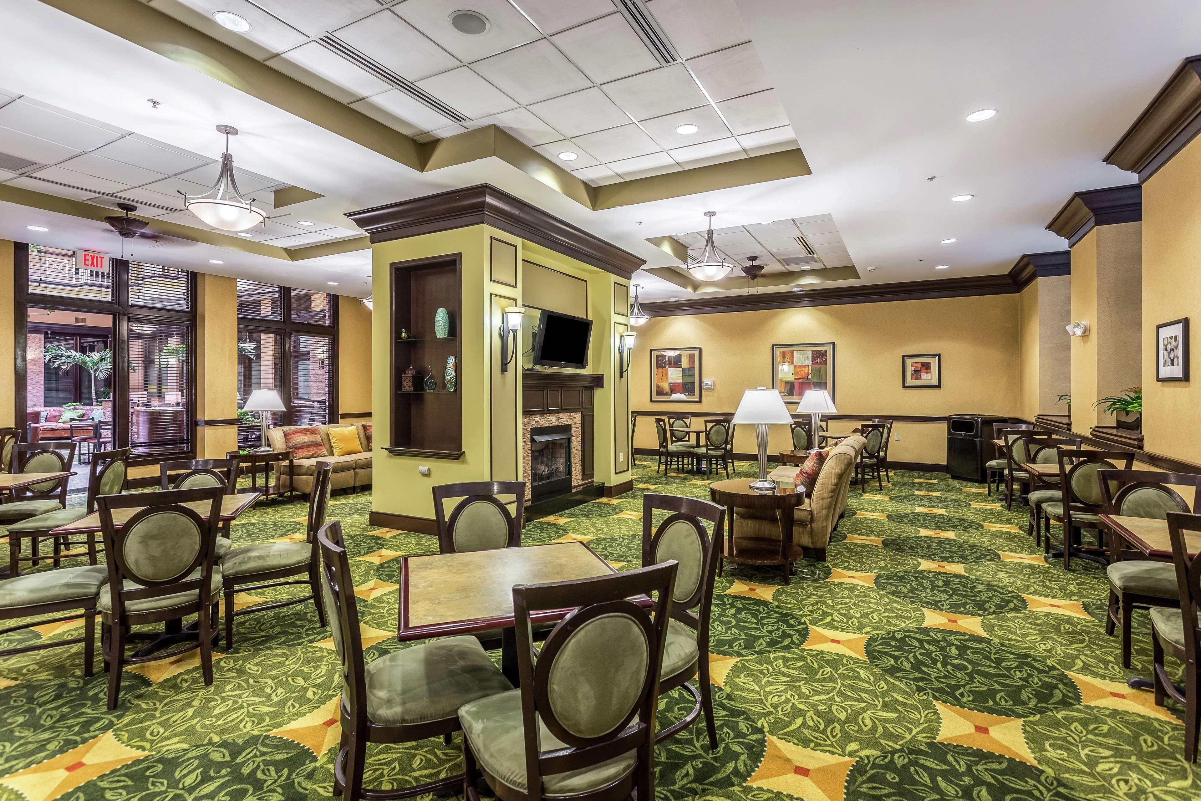 Homewood Suites by Hilton Nashville-Downtown Photo