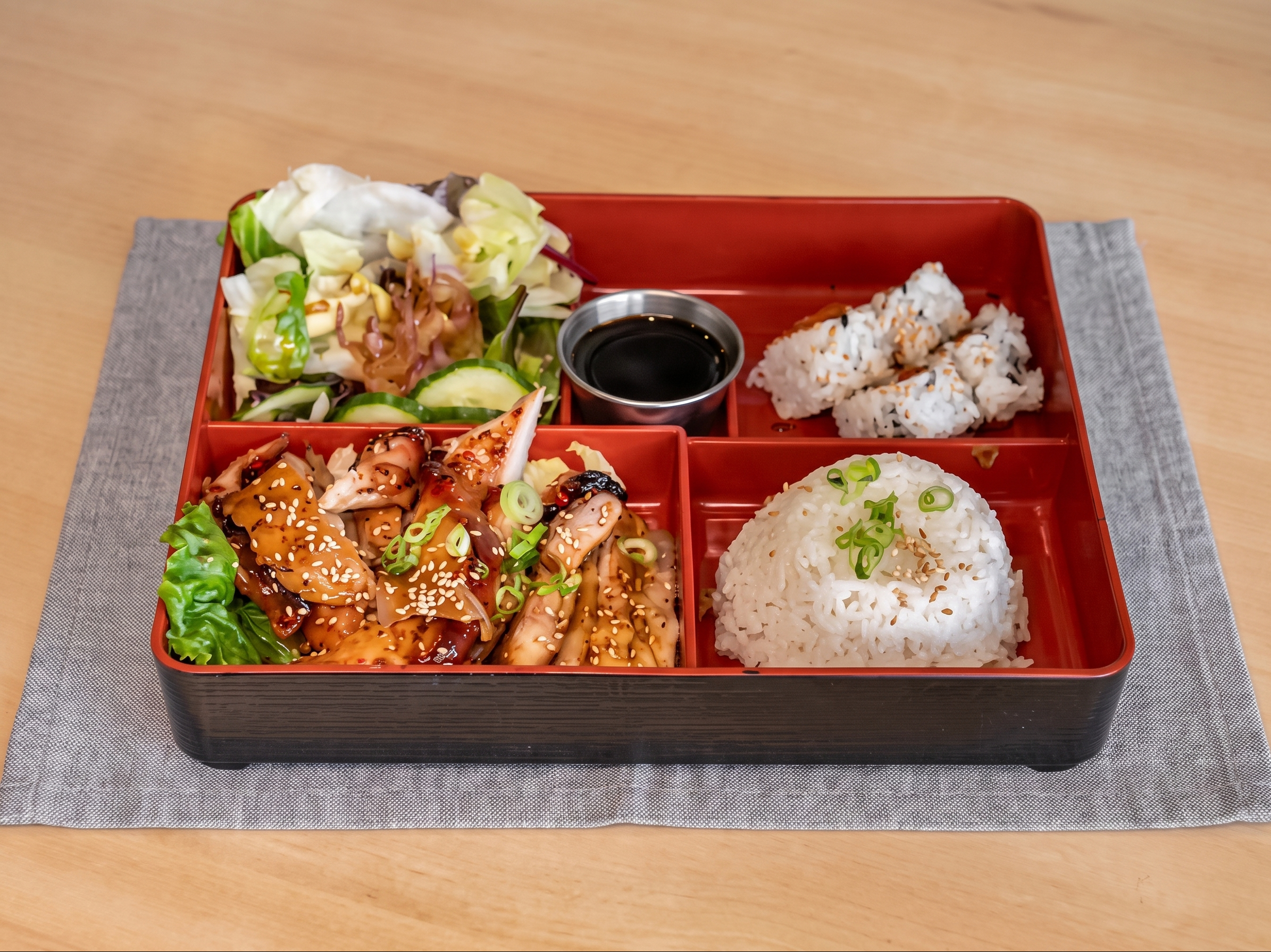 Dinner Teriyaki Chicken Bento with 3-Pc Sushi (Tun, Salm, Alb)