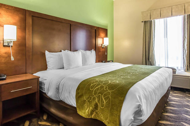 Images Comfort Suites