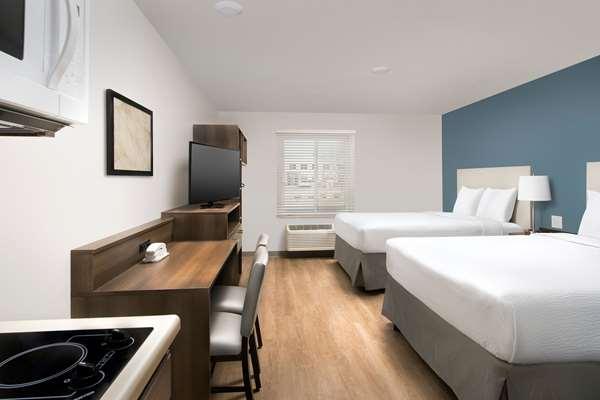 WoodSpring Suites Charlotte Gastonia Image