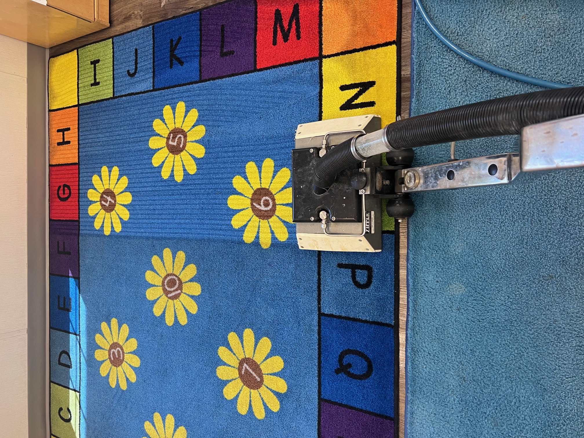 Pioneer Janitorial Service Image