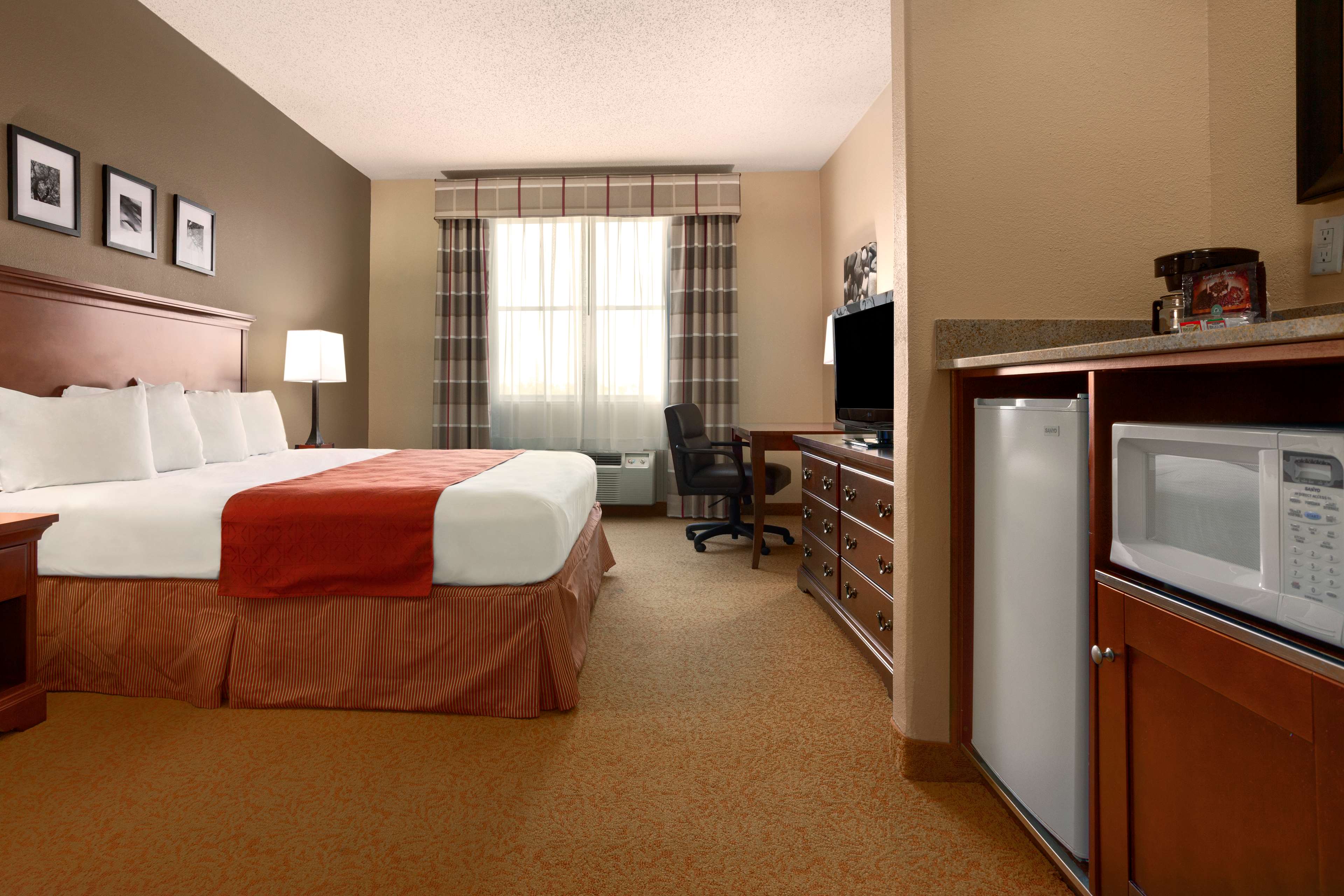 Country Inn & Suites by Radisson, Houston Intercontinental Airport East, TX Photo