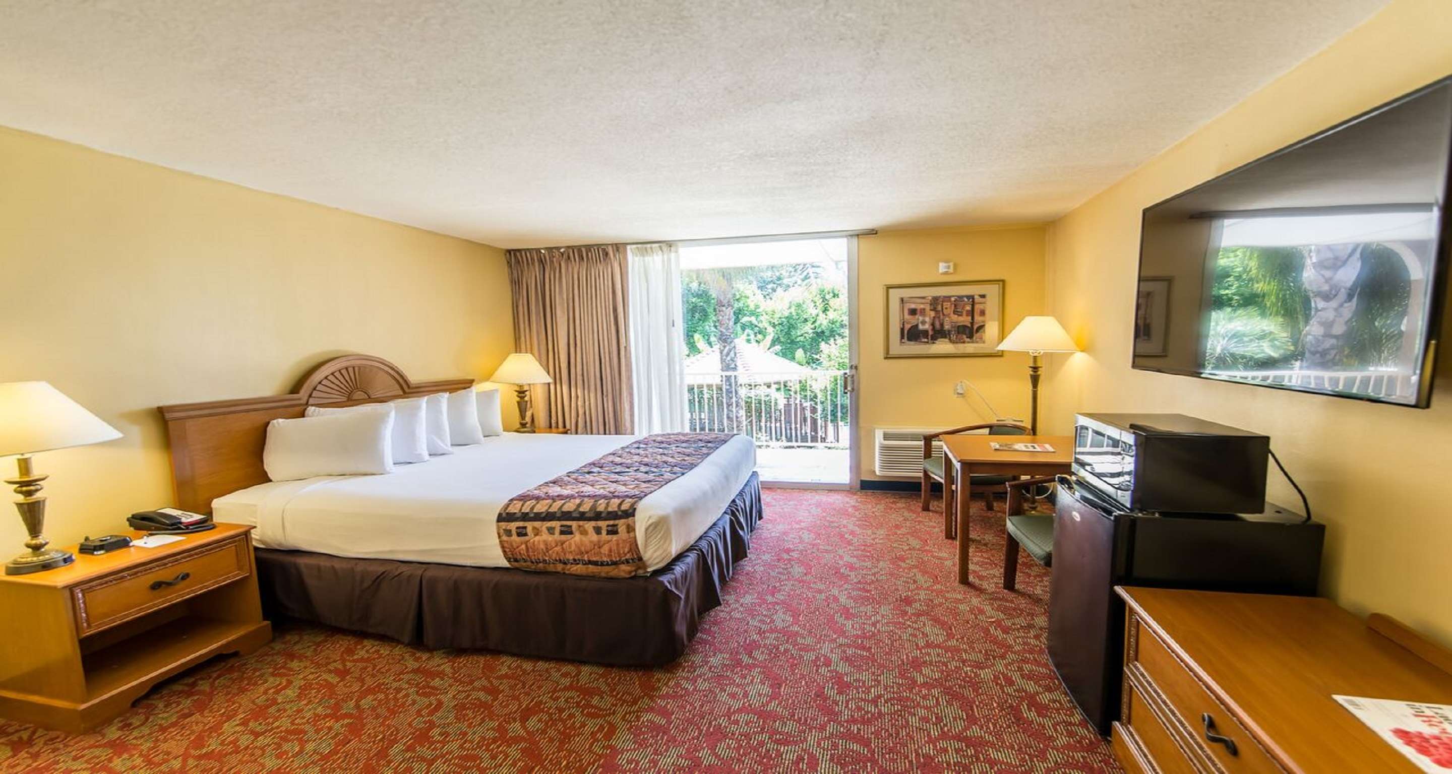 SureStay Plus Hotel by Best Western Bakersfield North Photo