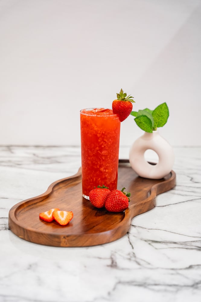Strawberry Green Tea w/Sweet Cream