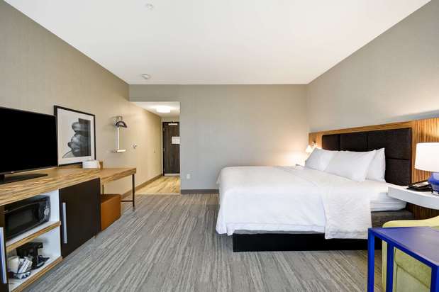 Images Hampton Inn & Suites Detroit/Warren