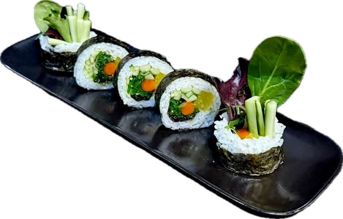 Vegetable Mango Salad Roll