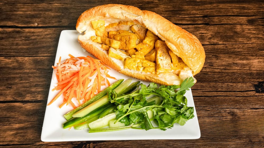 S4. Vietnamese Baguette Sandwich with Tofu