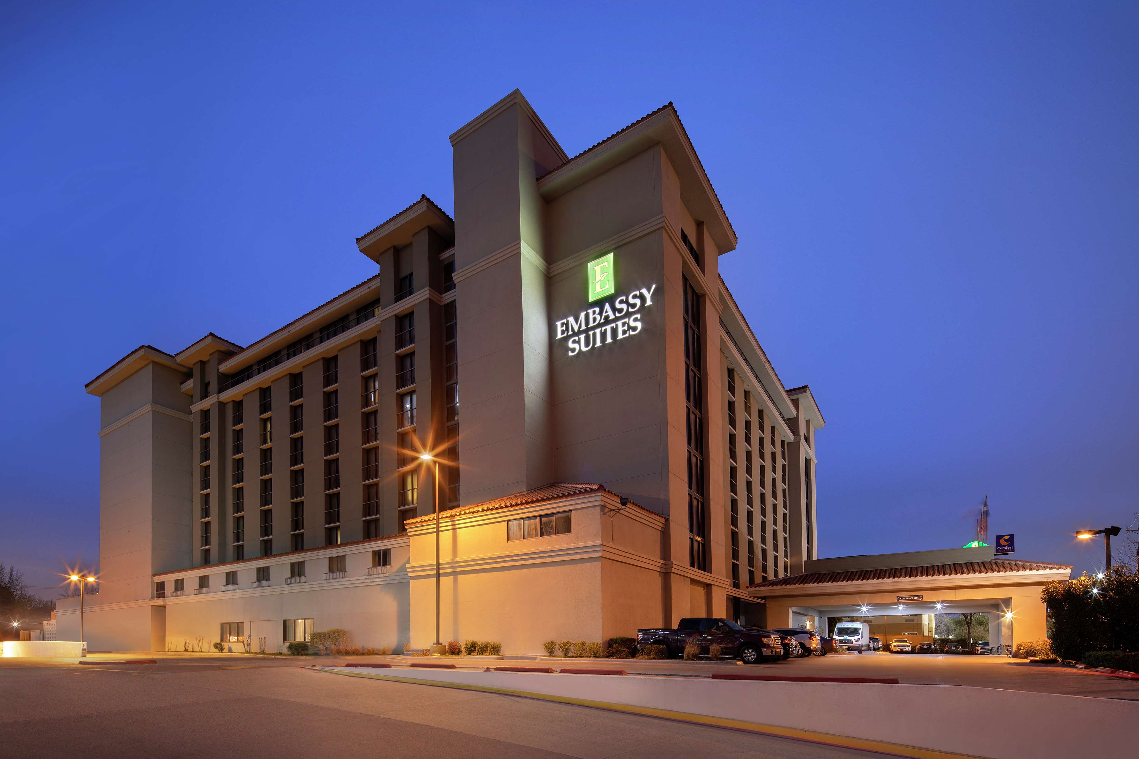 Embassy Suites by Hilton Dallas Park Central Area, 13131 North Central