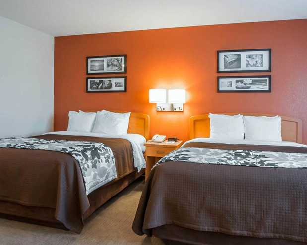 Images Sleep Inn & Suites Lake of the Ozarks