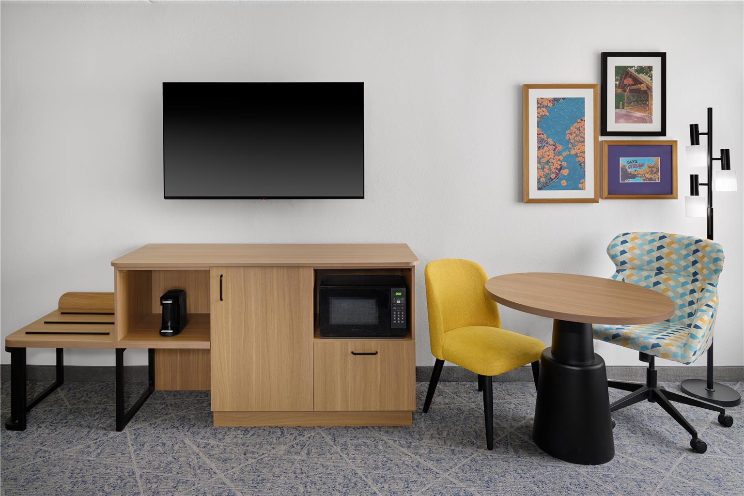 Hampton Inn Chicago-Carol Stream Image