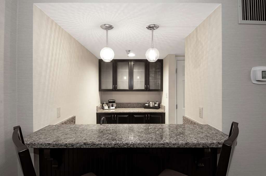 Hilton Greenville Image