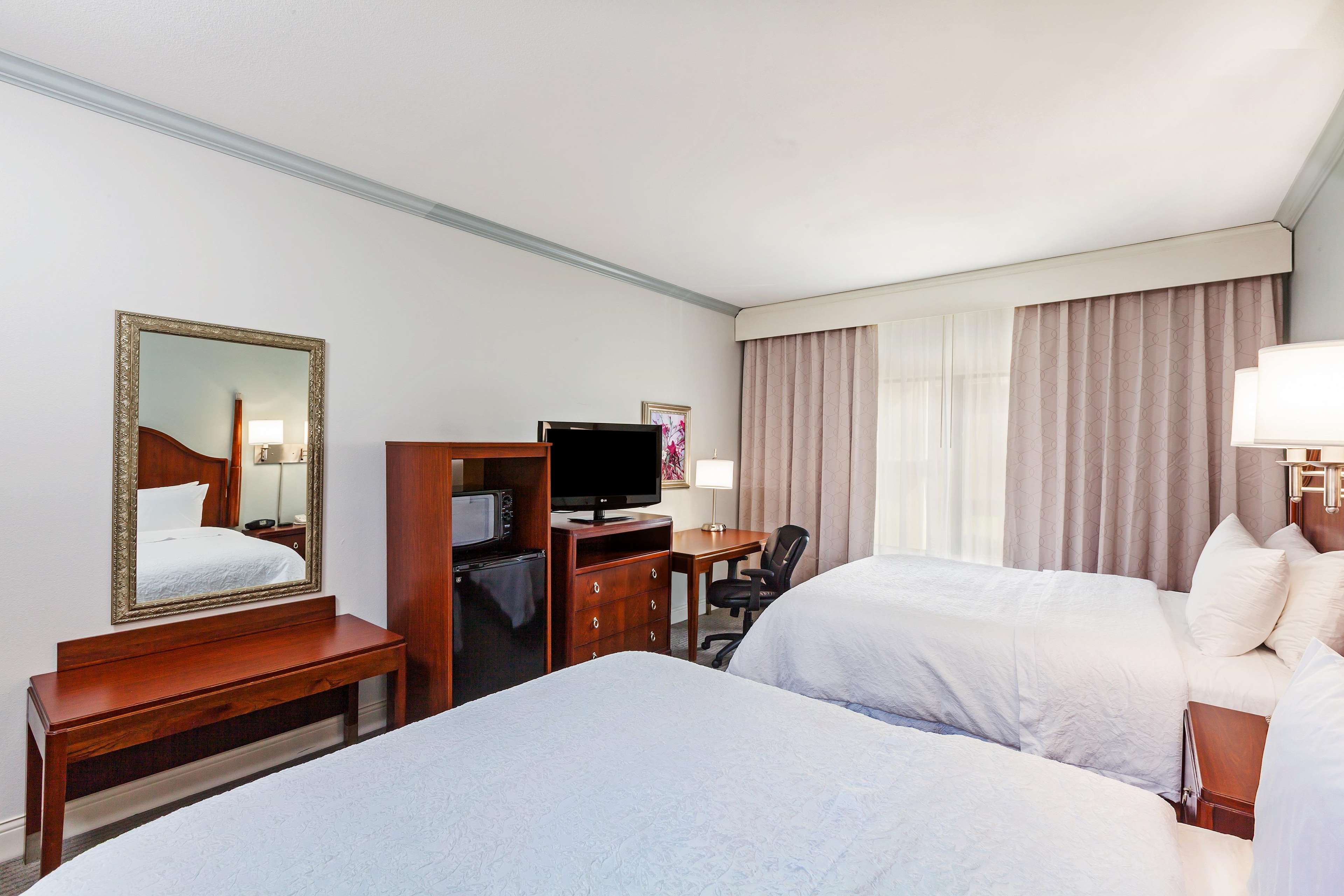 Hampton Inn & Suites Houston-Westchase Photo