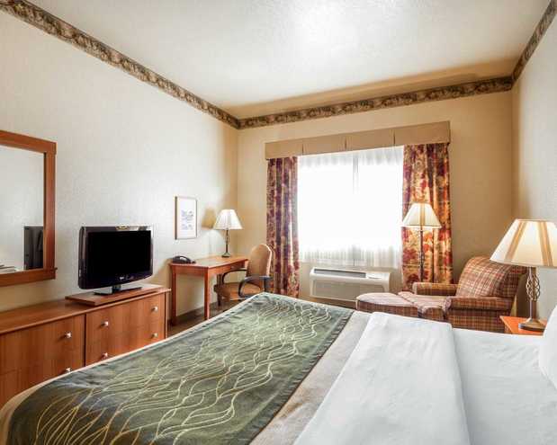 Images Comfort Inn & Suites