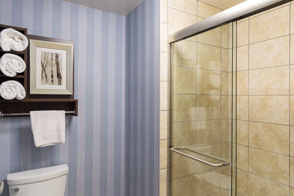 Homewood Suites by Hilton Bloomington Image