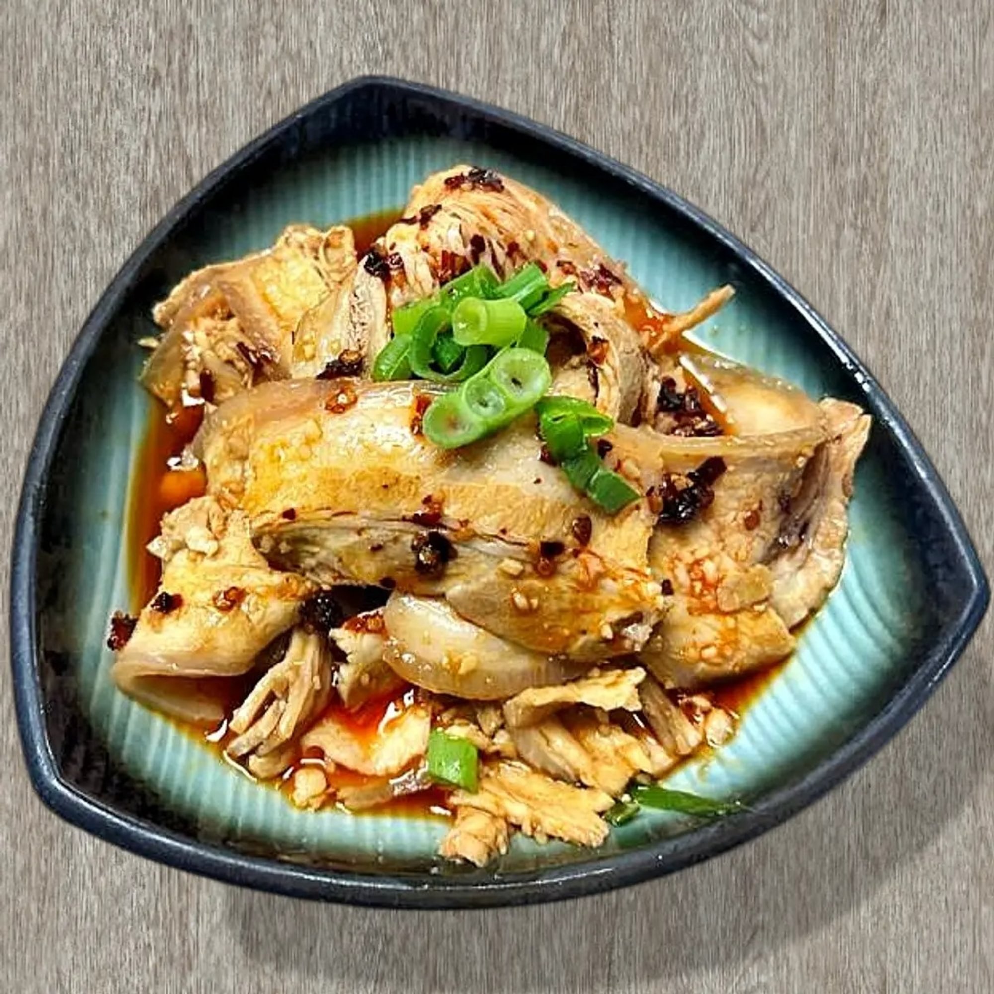 Sliced Pork Belly with Fresh Garlic Sauce 蒜泥白肉