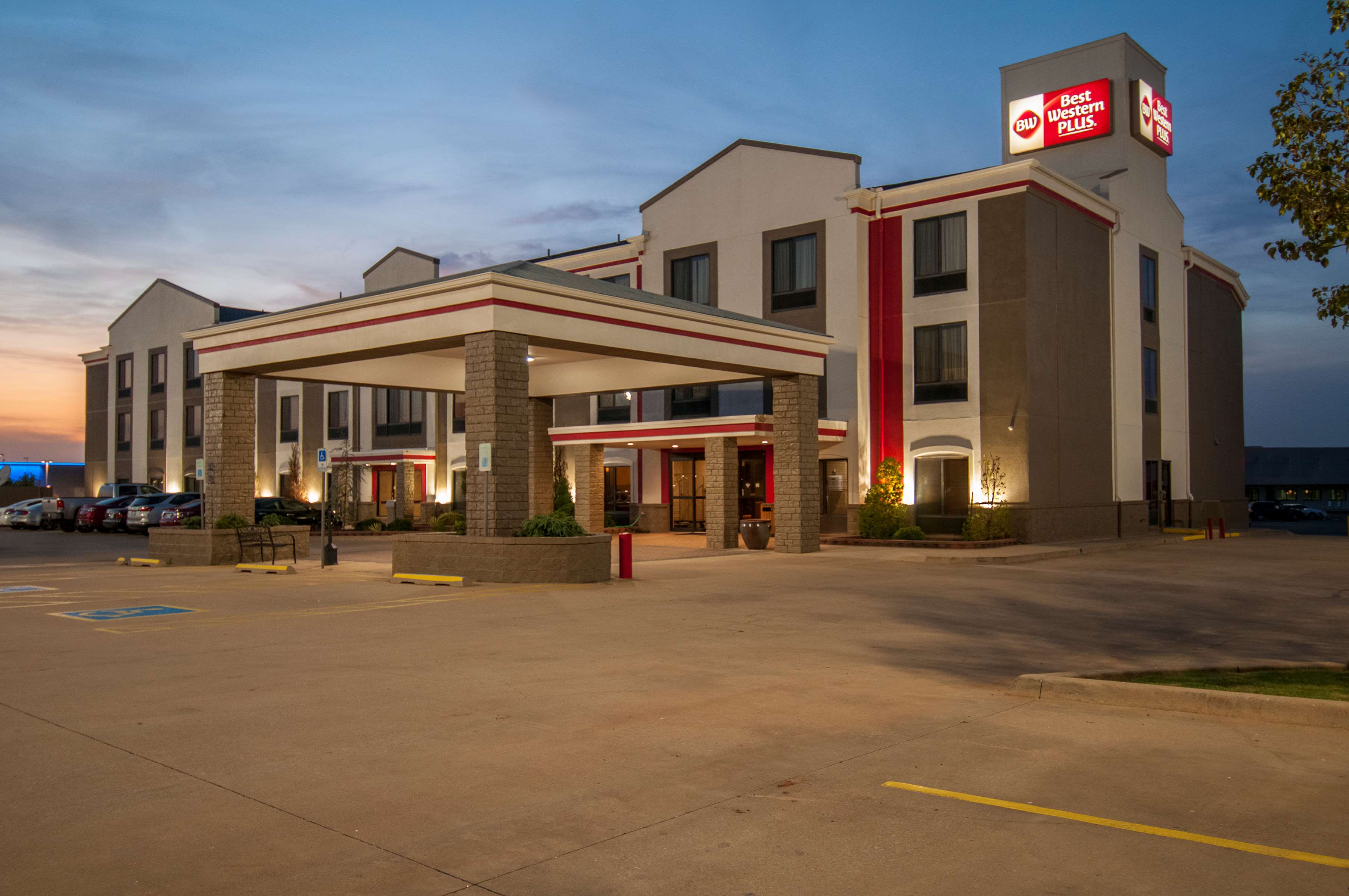 motels near ou medical center okc