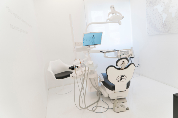 Images Studio di Odontoiatria Olistica Dr. Daniele Puzzilli