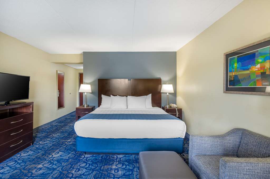 Best Western Plus Waynesboro Inn & Suites Conference Center Image