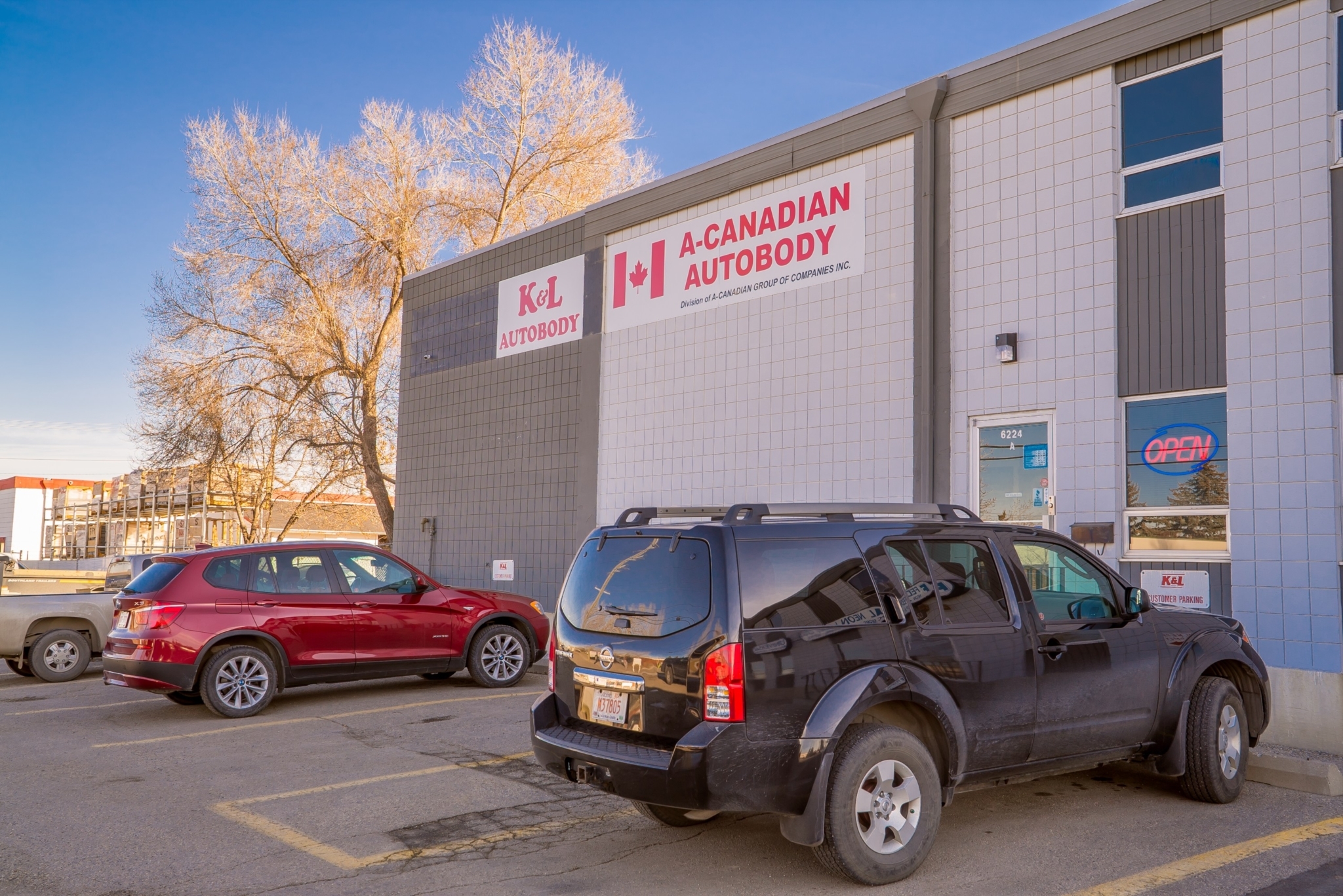 ACanadian Autobody Calgary Autobody.ca
