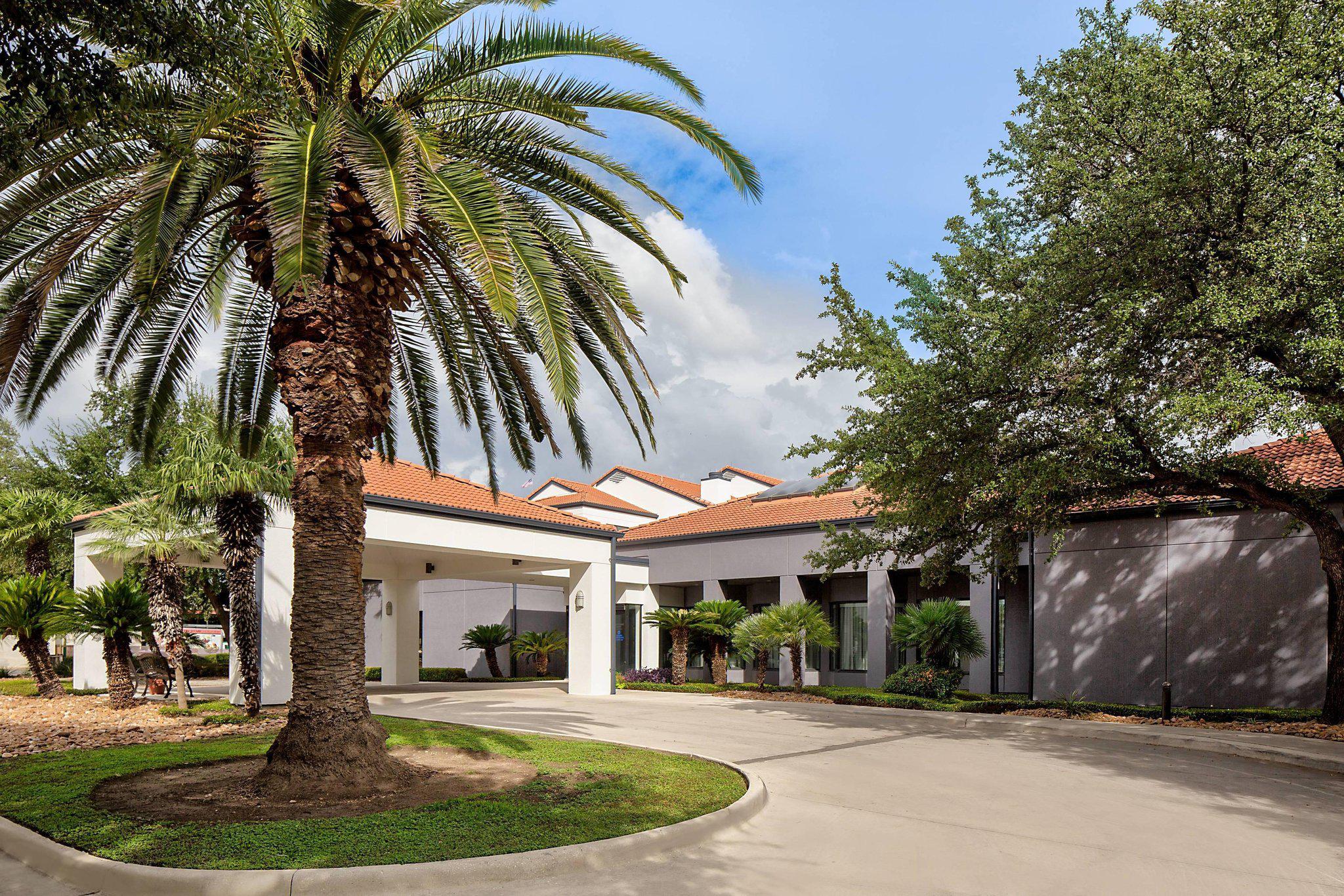 Courtyard by Marriott San Antonio Downtown/Market Square Photo