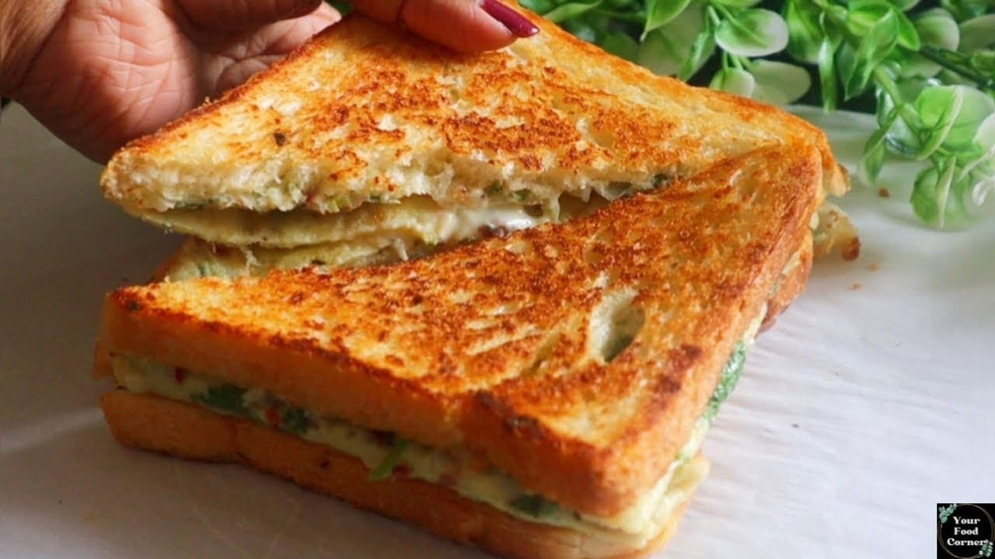 Spicy Omelette with Bread