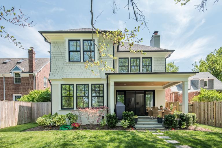 Holman Builders Logo