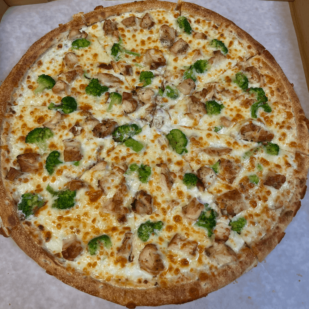 Chicken Broccoli Alfredo Pizza