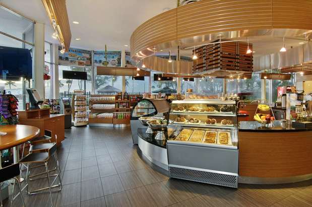 Images Bahia Mar Fort Lauderdale Beach - a DoubleTree by Hilton Hotel