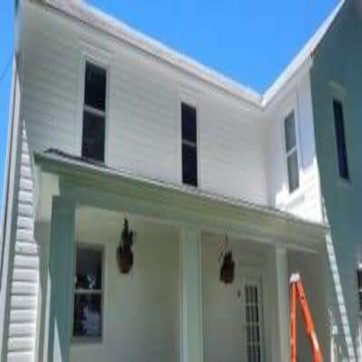 Hill's Gutter Service Image