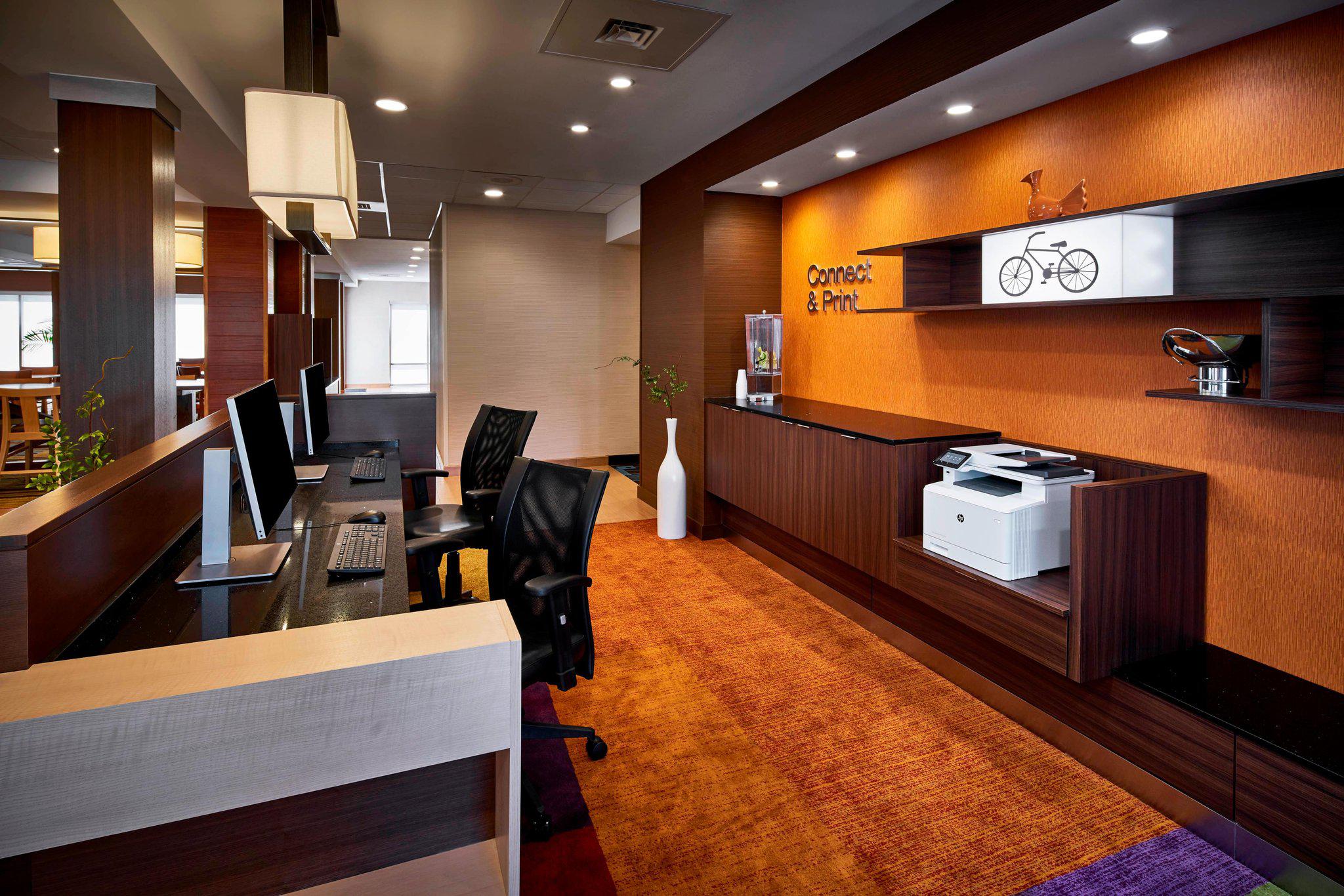 Fairfield Inn & Suites by Marriott Alexandria Photo