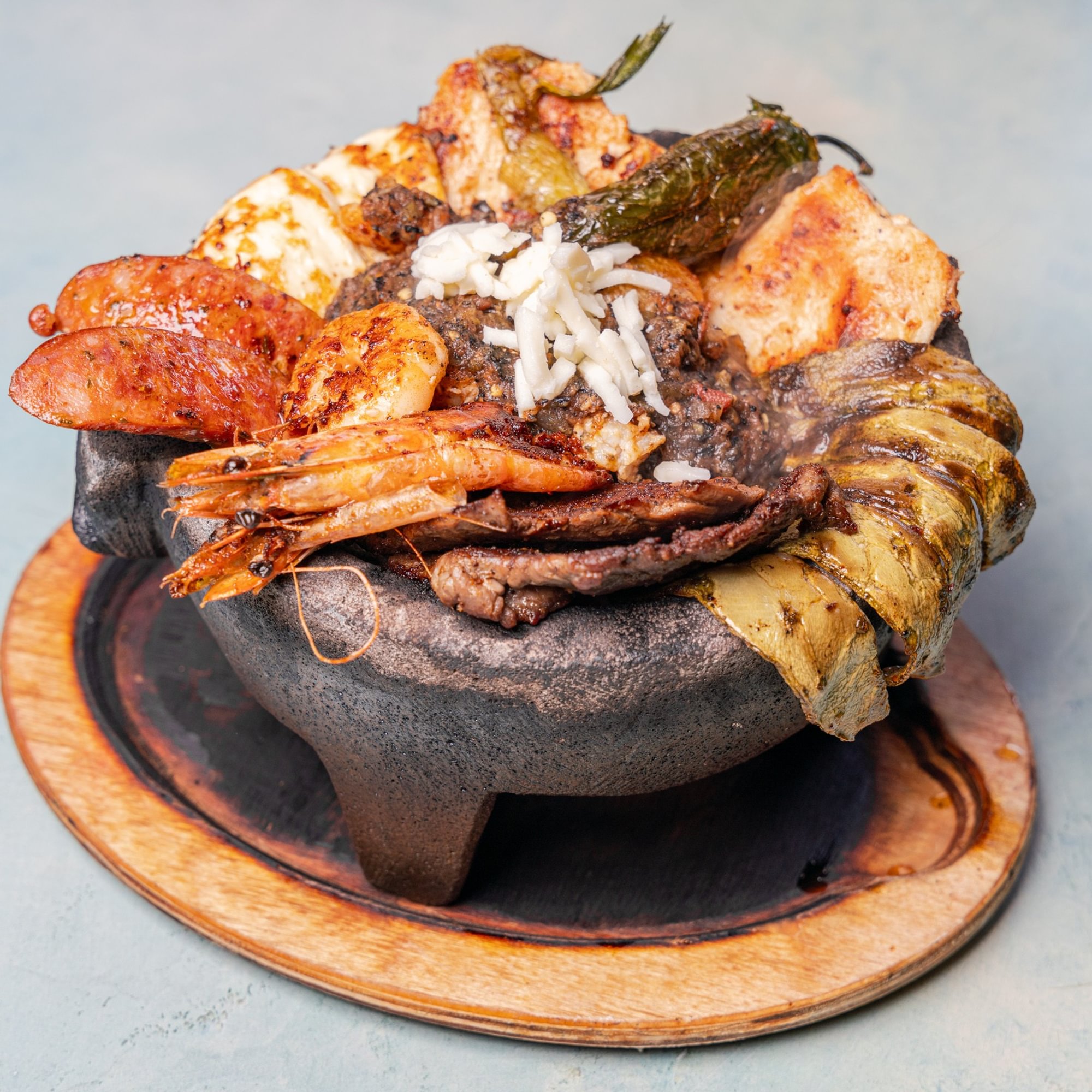 Que Padre Molcajete (Que Padre Sizzling Stone Bowl)