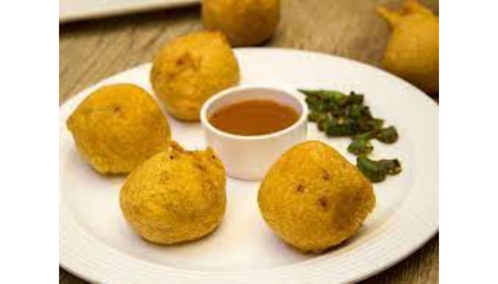 Aloo Bonda (4) - Vegan