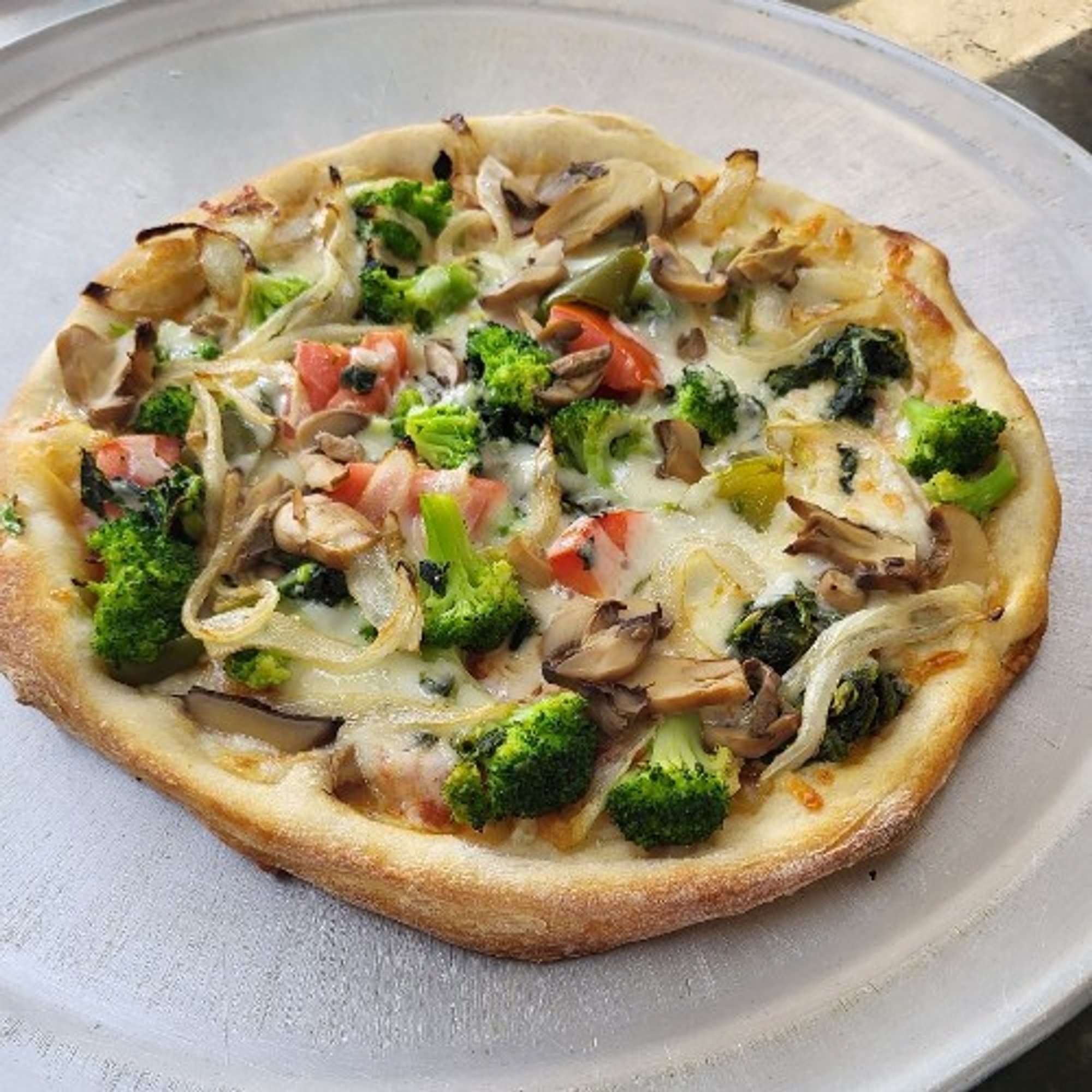 16" Medium Vegetables Pizza