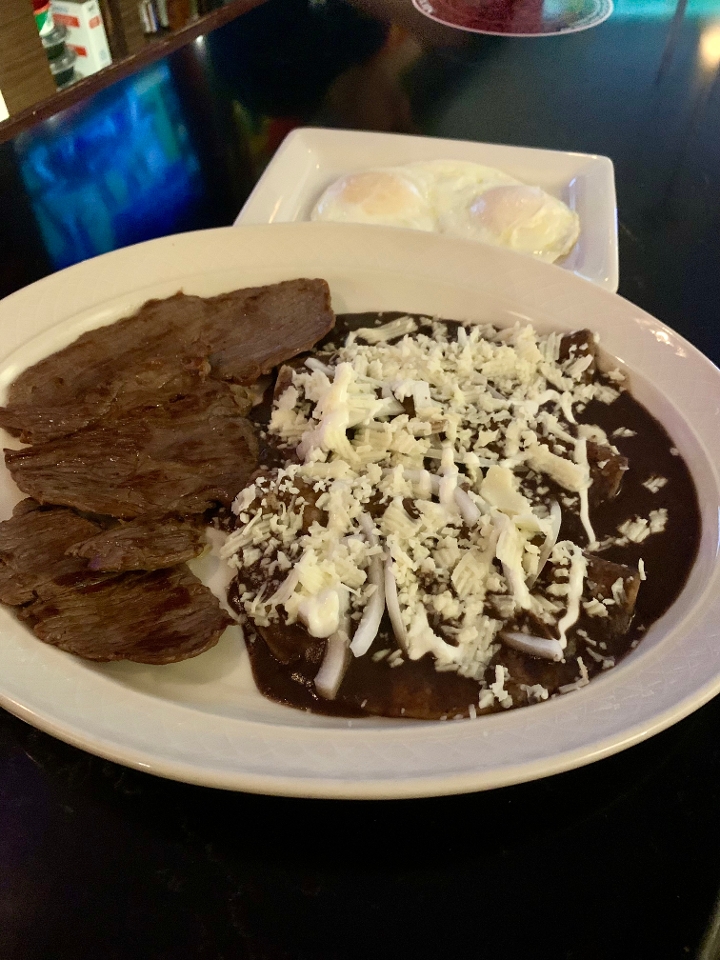 Enfrijoladas c/Huevos