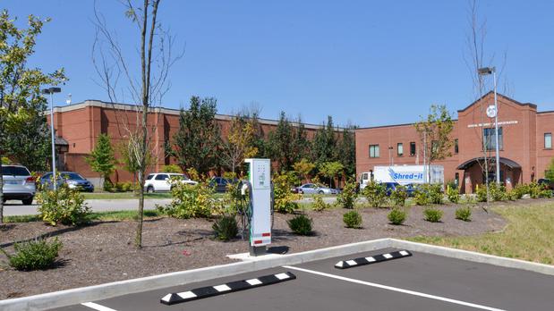 Images Holiday Inn Express & Suites Lexington - Hamburg Area by IHG