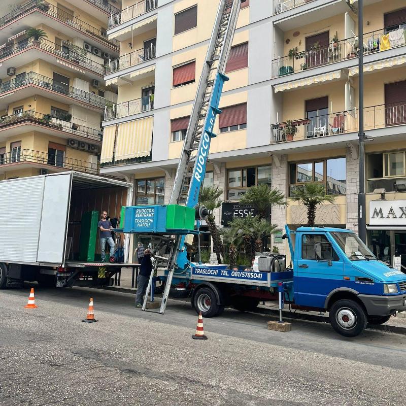Images Ruocco & Bertrans Srl - Traslochi Napoli