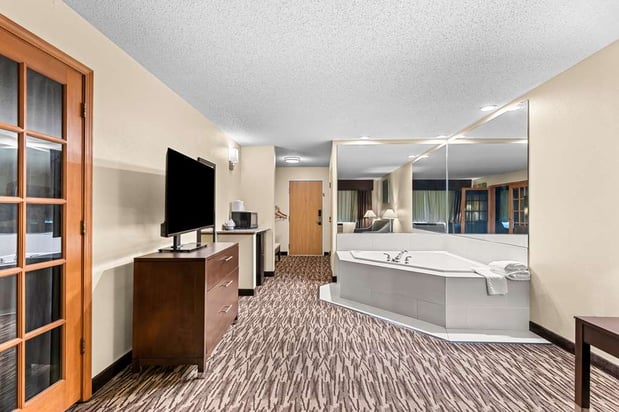 Images Best Western Baraboo Inn