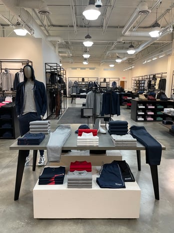 Images BOSS Outlet - Merrimack