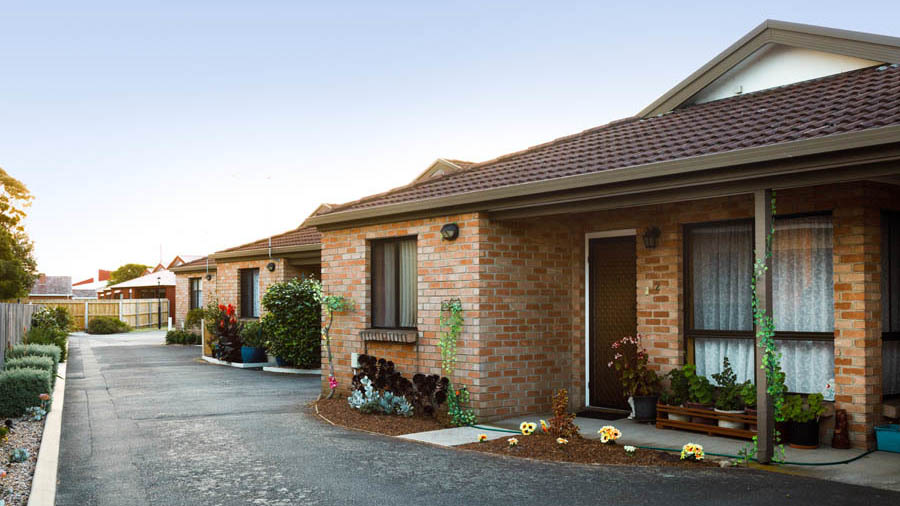 Images Uniting AgeWell Denison Court Independent Living Units