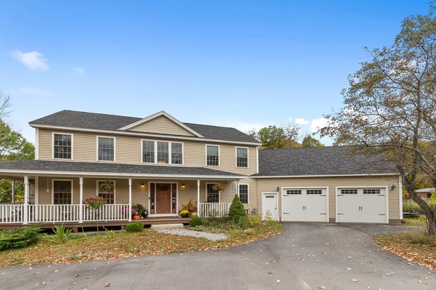 Images Angeline Gorham, REALTOR