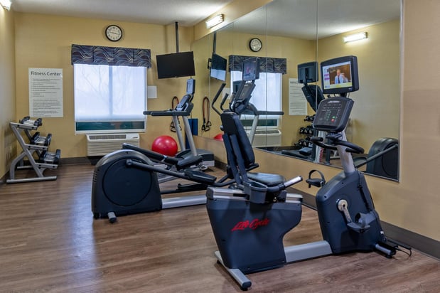 Images Holiday Inn Express & Suites Woodbridge by IHG