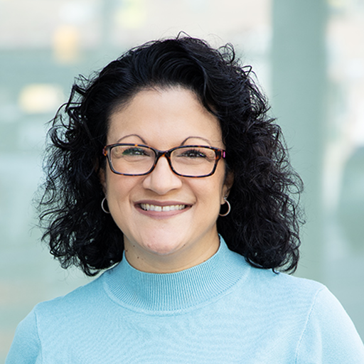 Gillian Miller headshot.