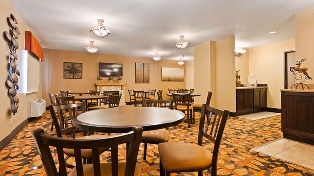 Images Best Western Plus Deer Park Hotel and Suites