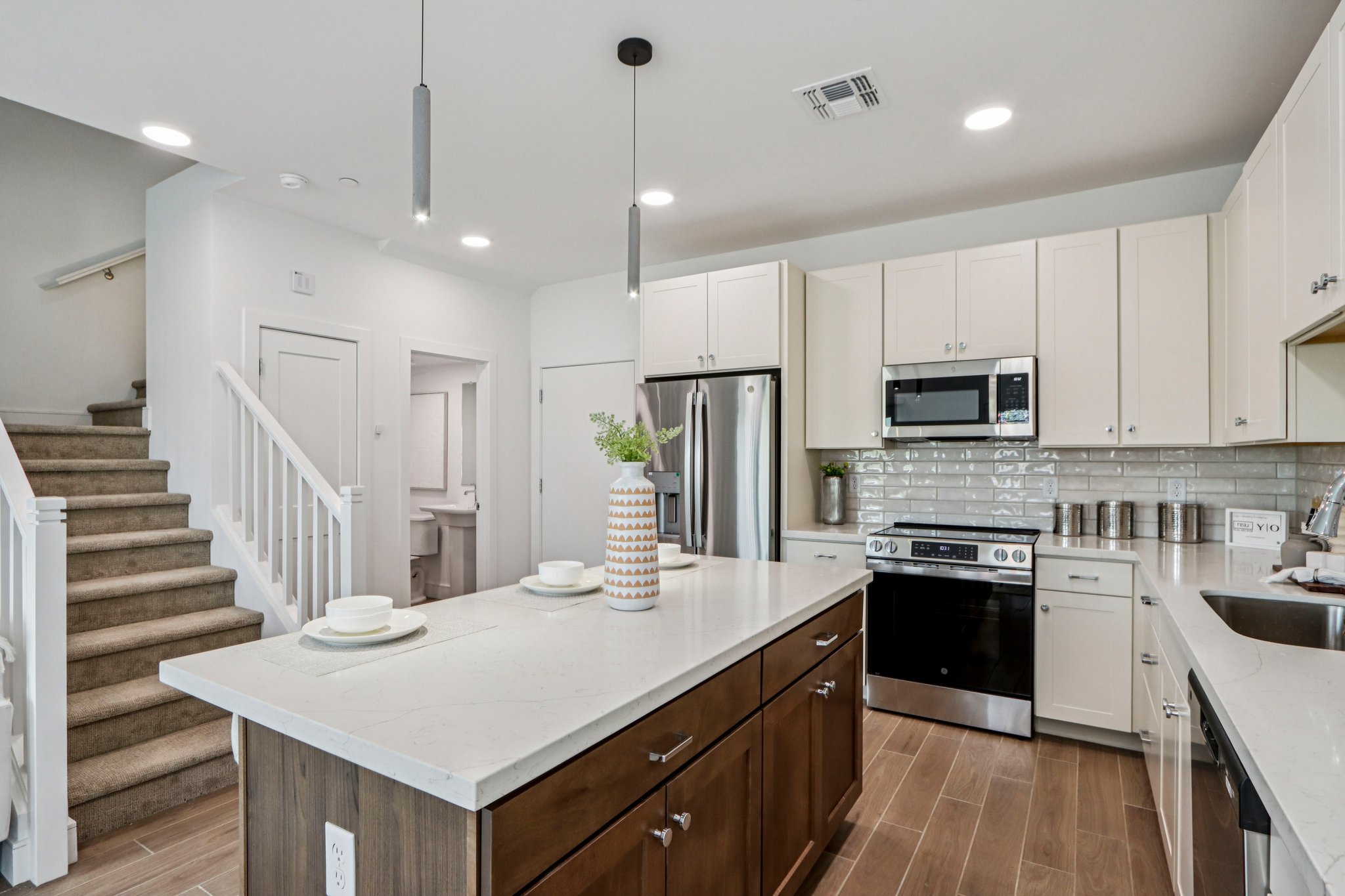 Luxury community with dog park Mesa 85207