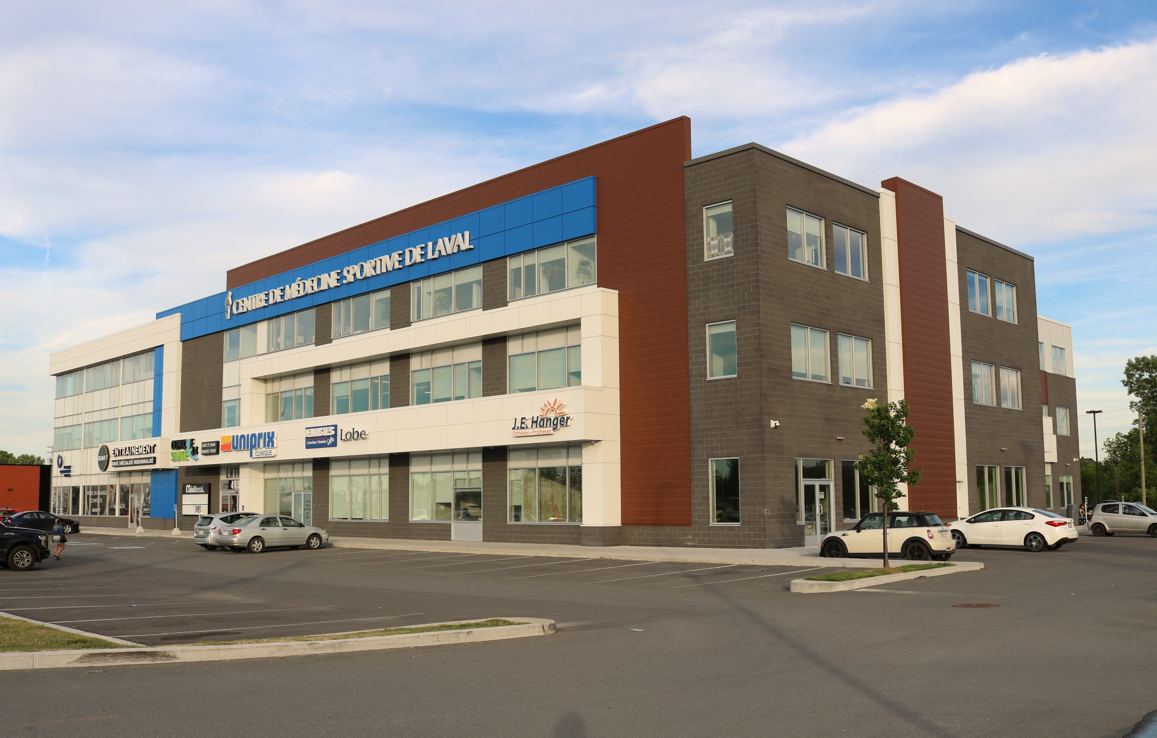 Images Carrefour Dentaire 440 - Invisalign, Dentiste Laval