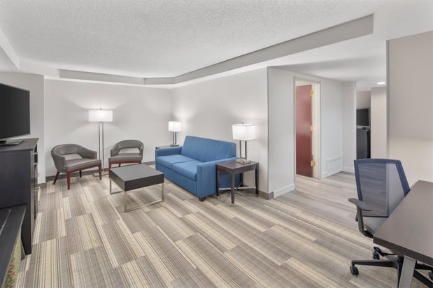 Images Holiday Inn Express & Suites Greenville-I-85 & Woodruff Rd by IHG