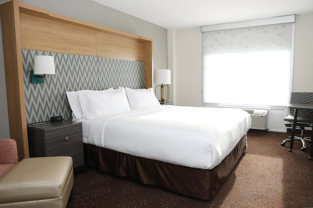 Images Holiday Inn Chicago O'Hare Area, an IHG Hotel