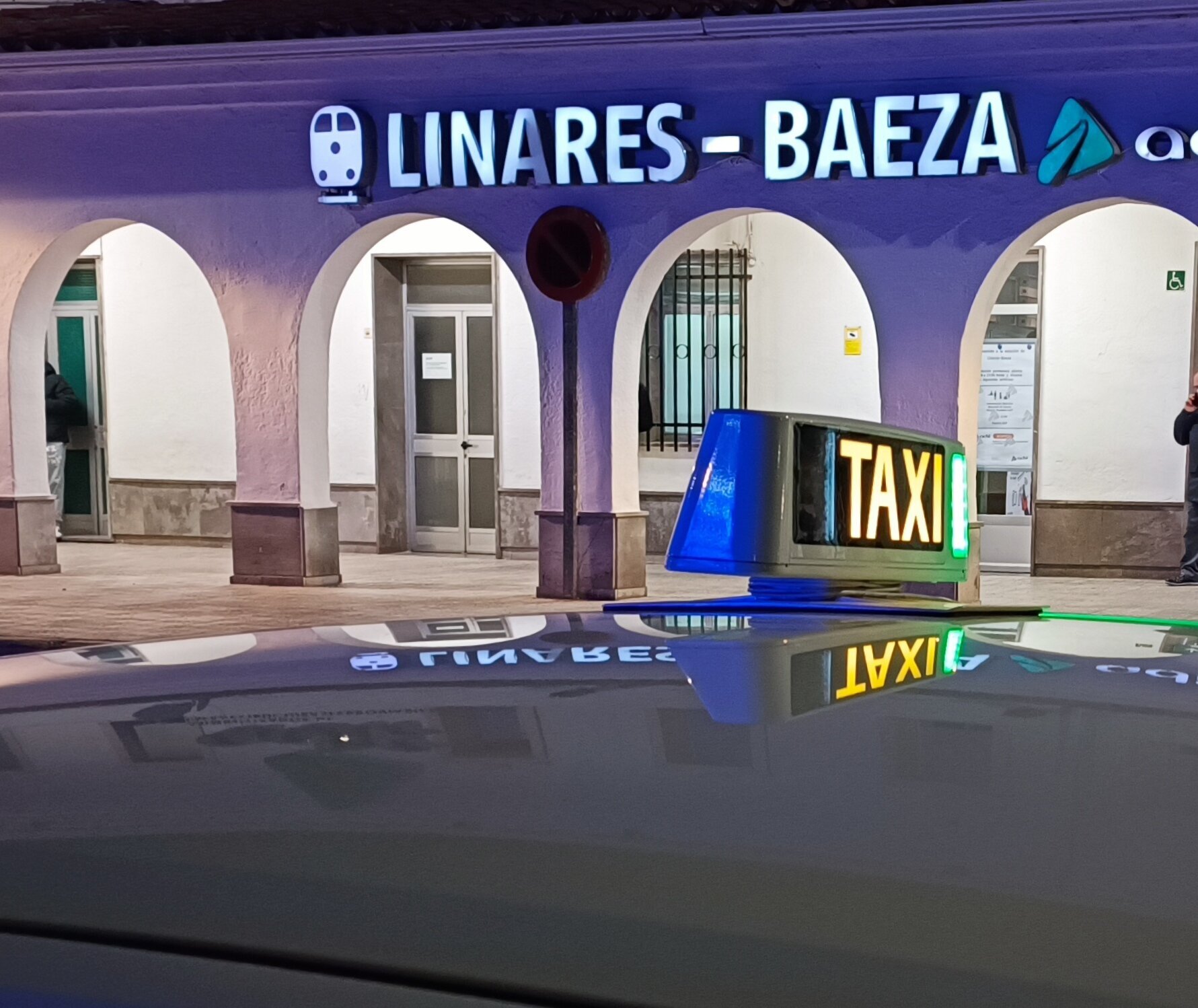 Images Taxi Linares 24